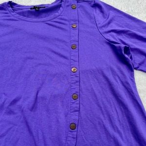 N TOUCH 3/4 Sleeve Shirt. Button Detail.